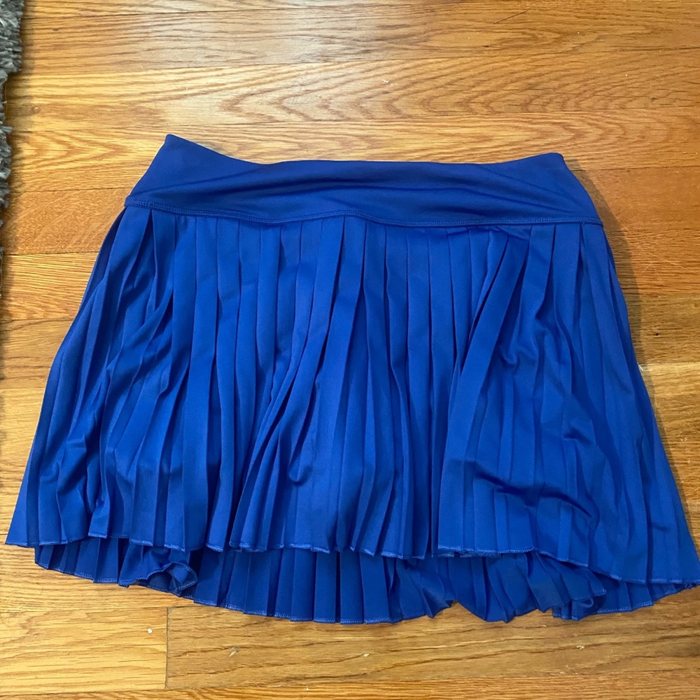 Blue garage skirt